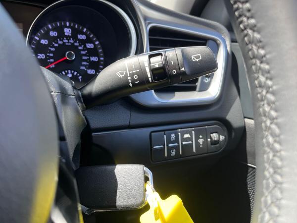 Kia Ceed Photo autoimg-0ef61674d941dad881ba5a8c66b5ca6d83f18516.jpg
