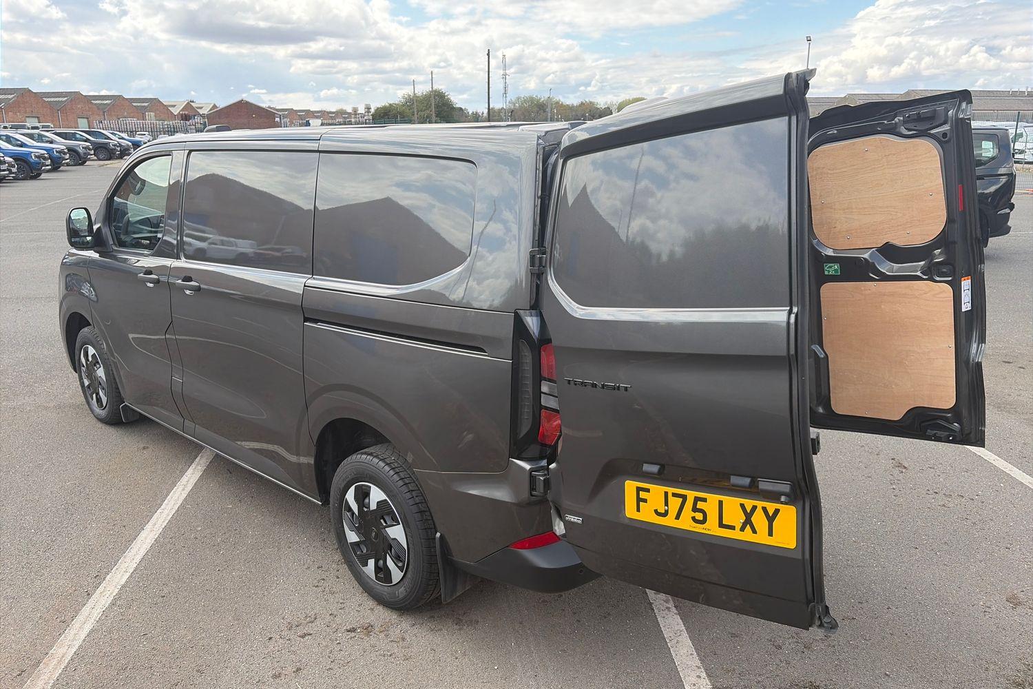 Ford TRANSIT CUSTOM Photo 6