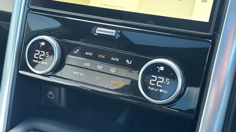 Used Land Rover Discovery WL73ARZ 34