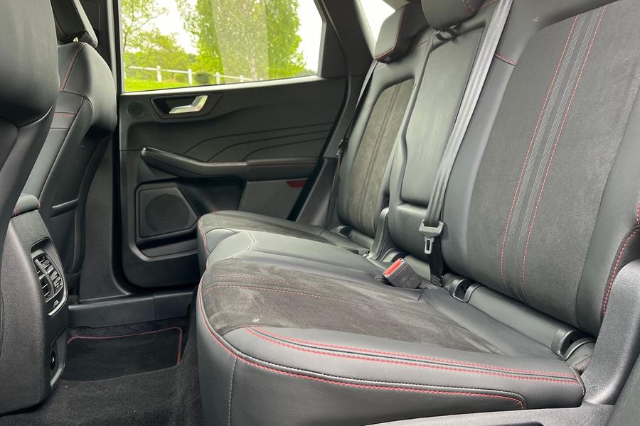 Ford KUGA Photo autoimg-0f041f8a635def529503a27bd77f36b9f4576210.jpg