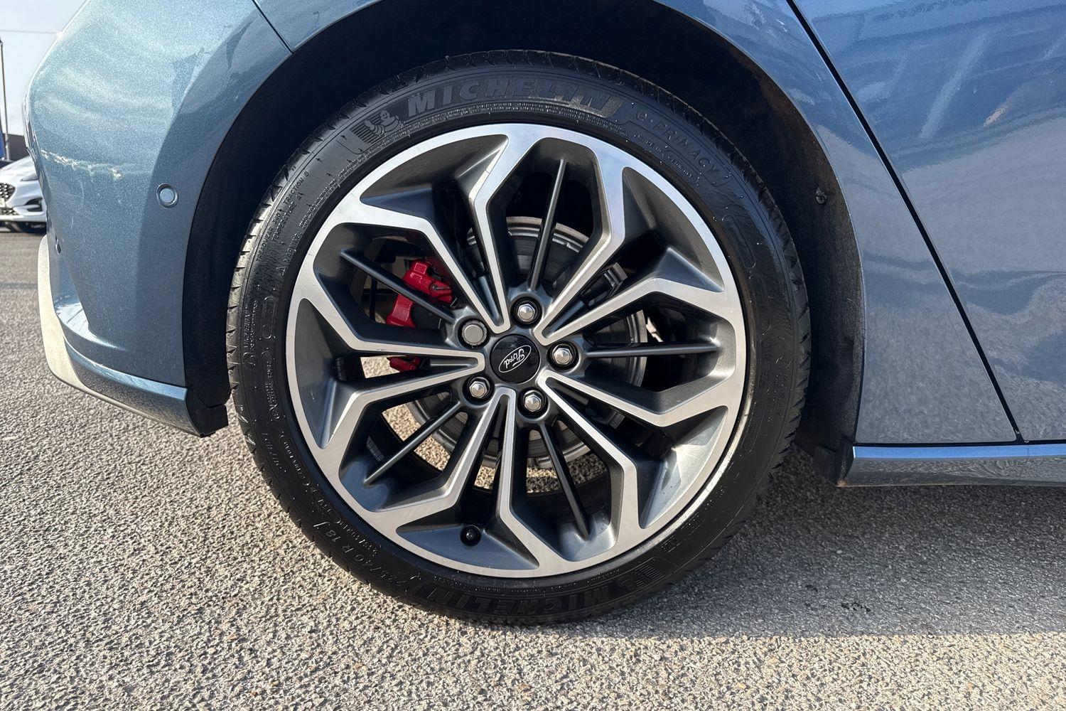 Ford FOCUS Photo 7