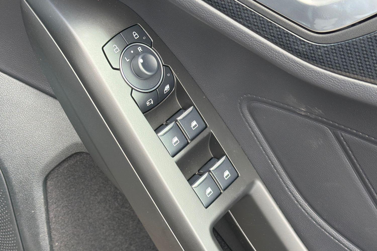 Ford FOCUS Photo 15