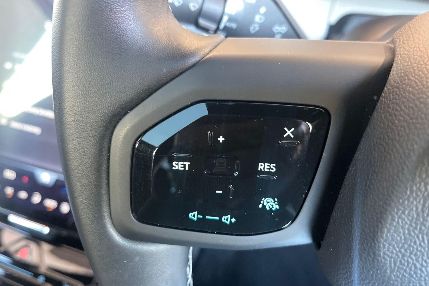 Ford Explorer Photo 22