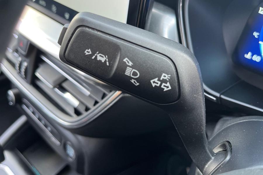 Ford FOCUS Photo autoimg-0f0c61ec93310aa0bcb8dbdbccd0f51c53b8105a.jpg