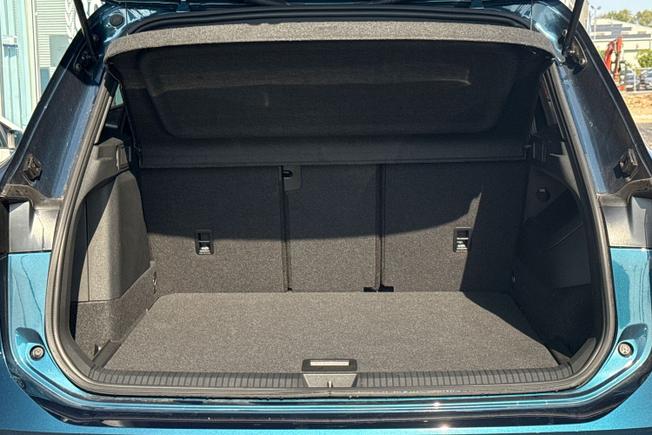 VOLKSWAGEN Tiguan Photo 12