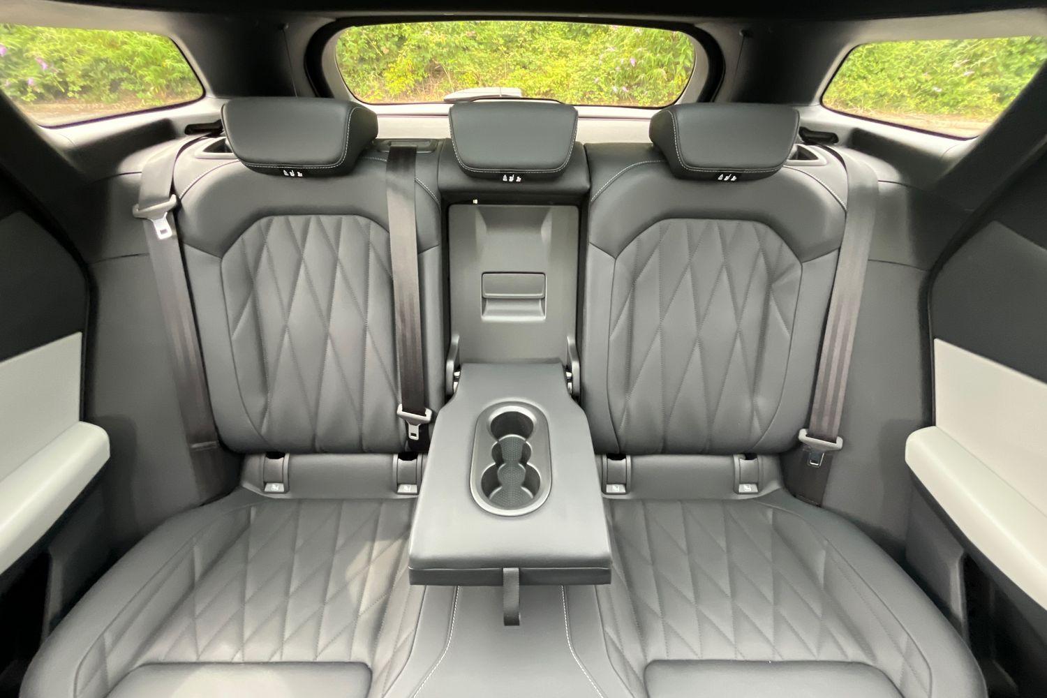 Ford Explorer Photo 19