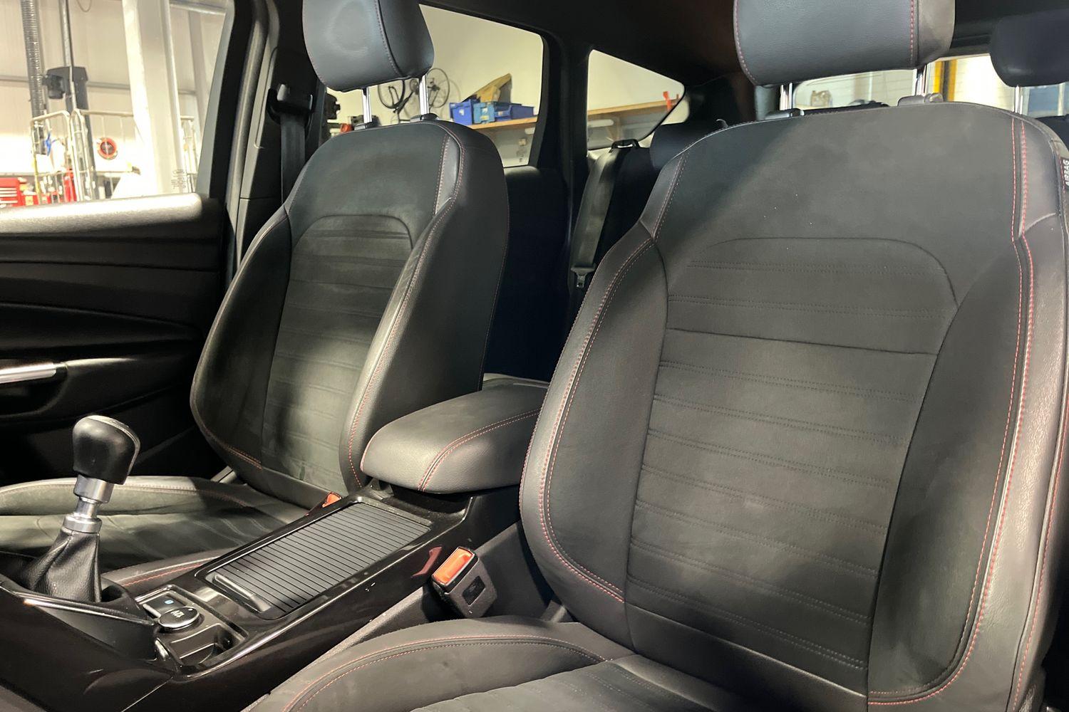 Ford KUGA Photo 18