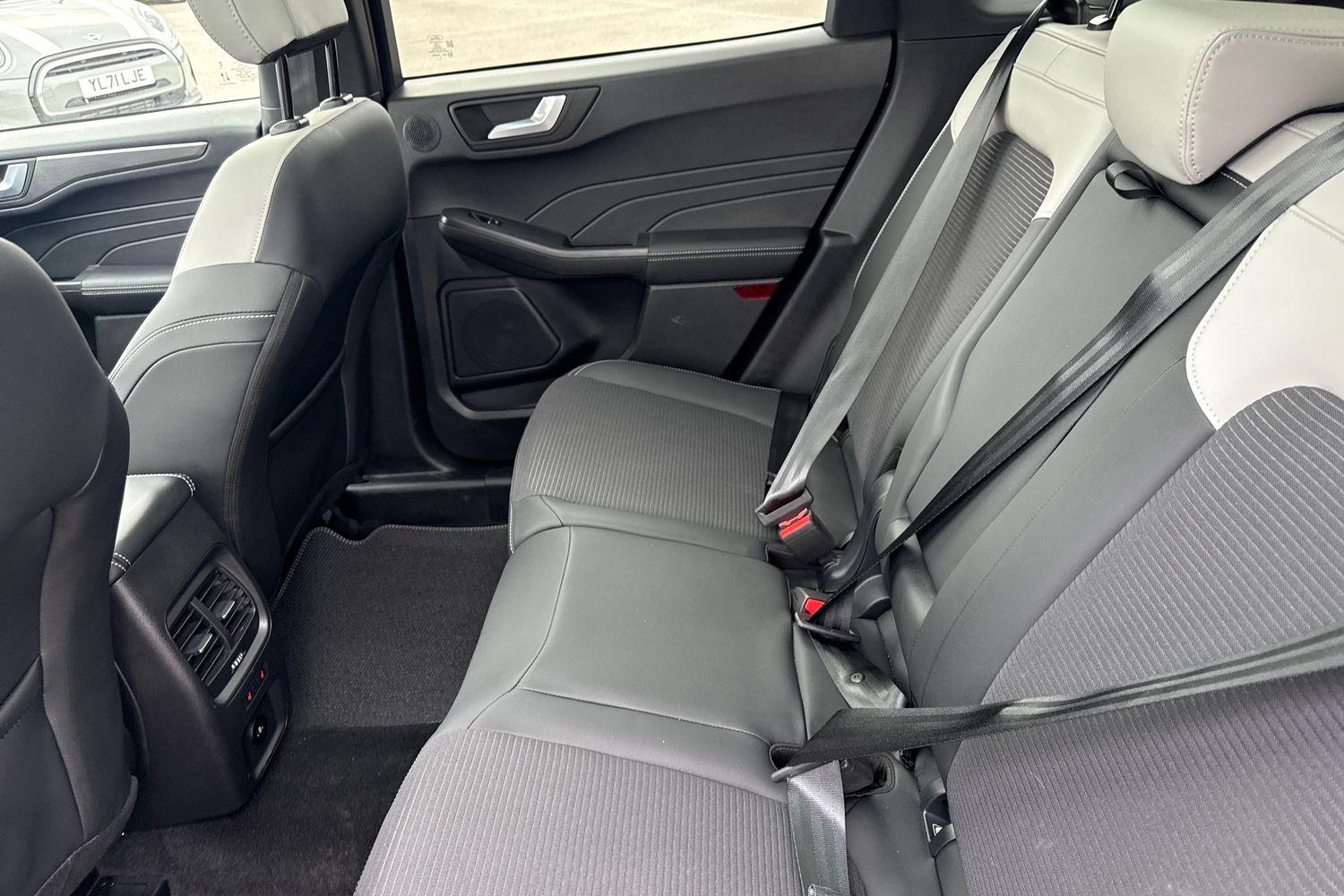 Ford KUGA Photo 19
