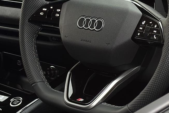 AUDI  A5 Saloon Photo 41