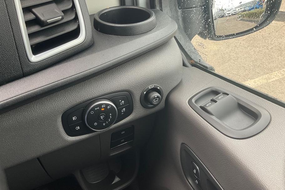 Used Ford TRANSIT DV25TZA 34