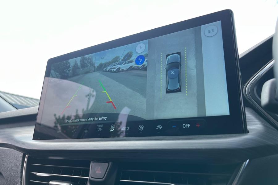 Ford Kuga Photo autoimg-0f1b84a634ce63f7dc6376598239fa4247ca5be2.jpg