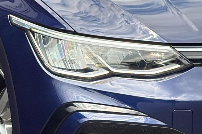 VOLKSWAGEN Golf Photo 19