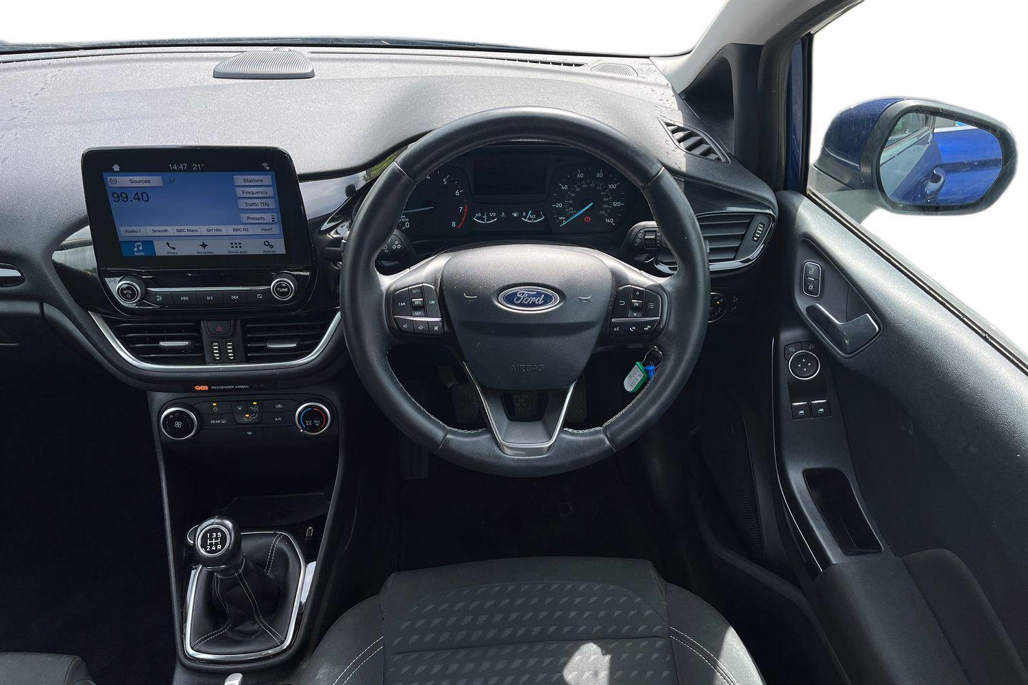 Ford Fiesta Photo 10