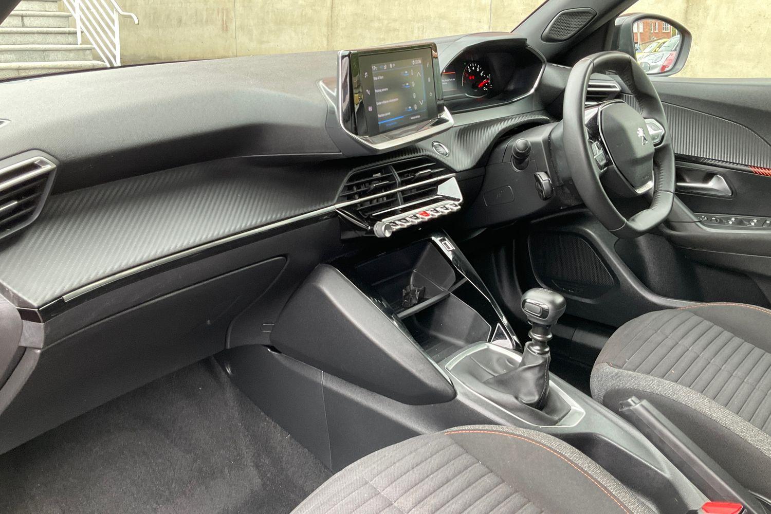 Peugeot 2008 Photo 17