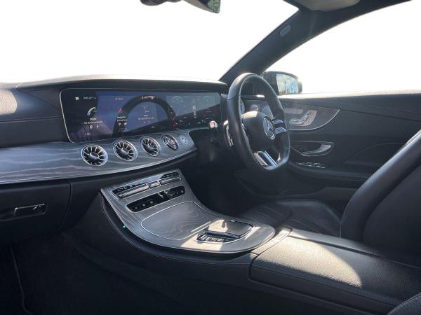 Mercedes-Benz E Class Photo autoimg-0f261ef94718cfc3b829473ccb3ecc1a6b5140be.jpg
