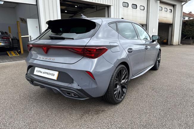 CUPRA Leon Photo 23