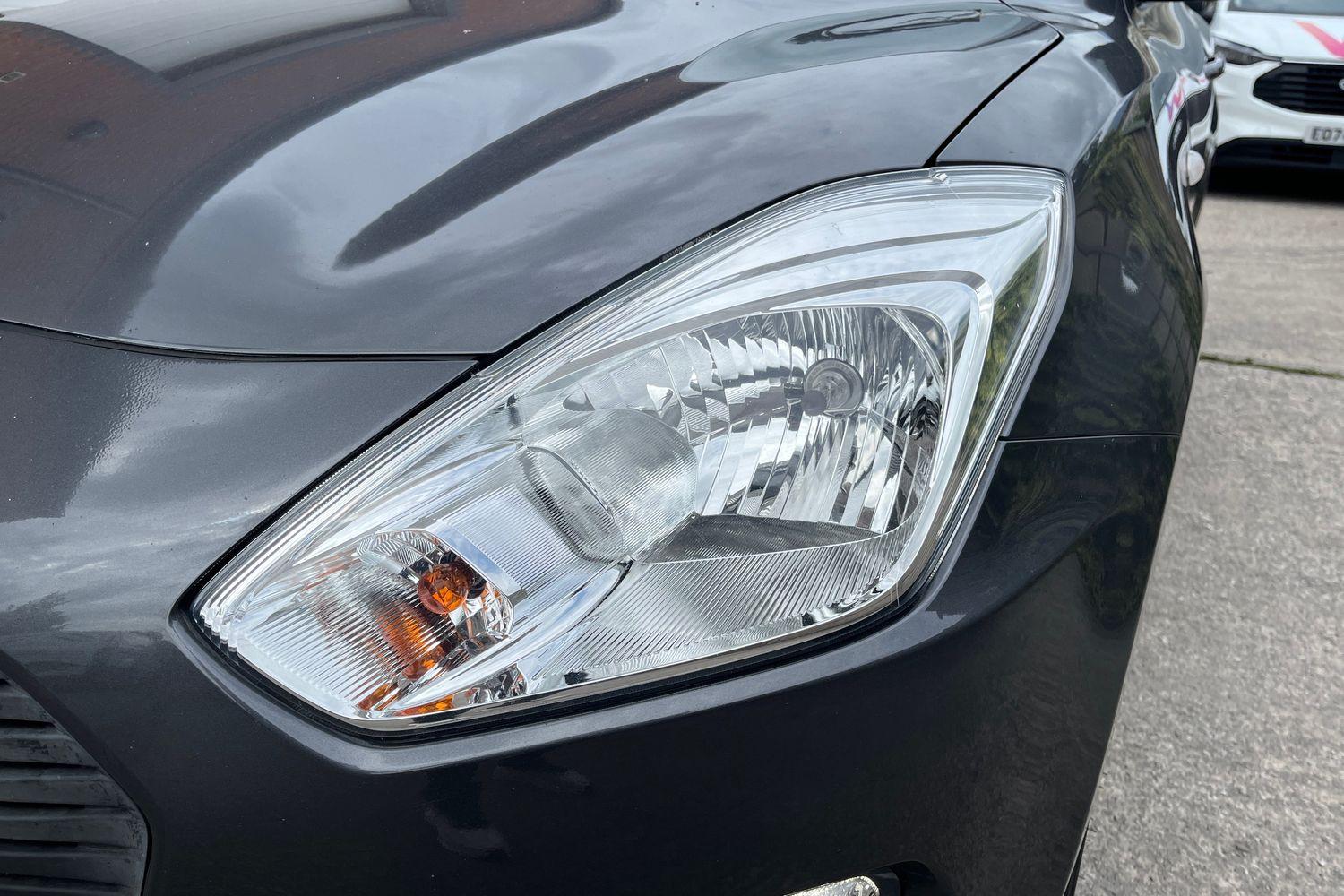 Suzuki SWIFT Photo 38