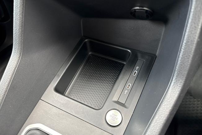 VOLKSWAGEN Caddy Photo 34