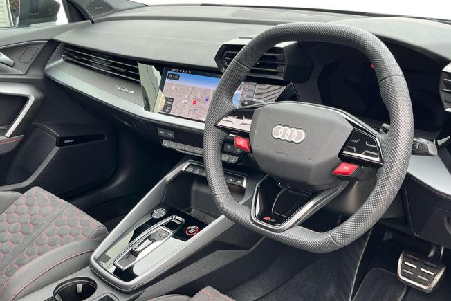 AUDI RS3 Photo 6
