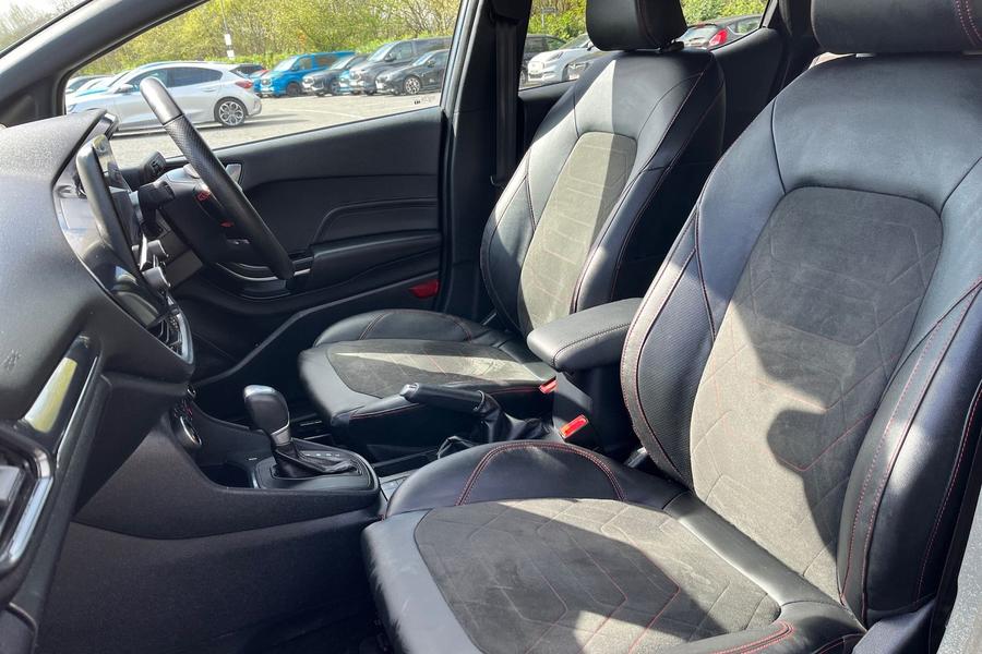 Ford FIESTA Photo autoimg-0f36d20ca2743a0108510983924192c7f1d74393.jpg
