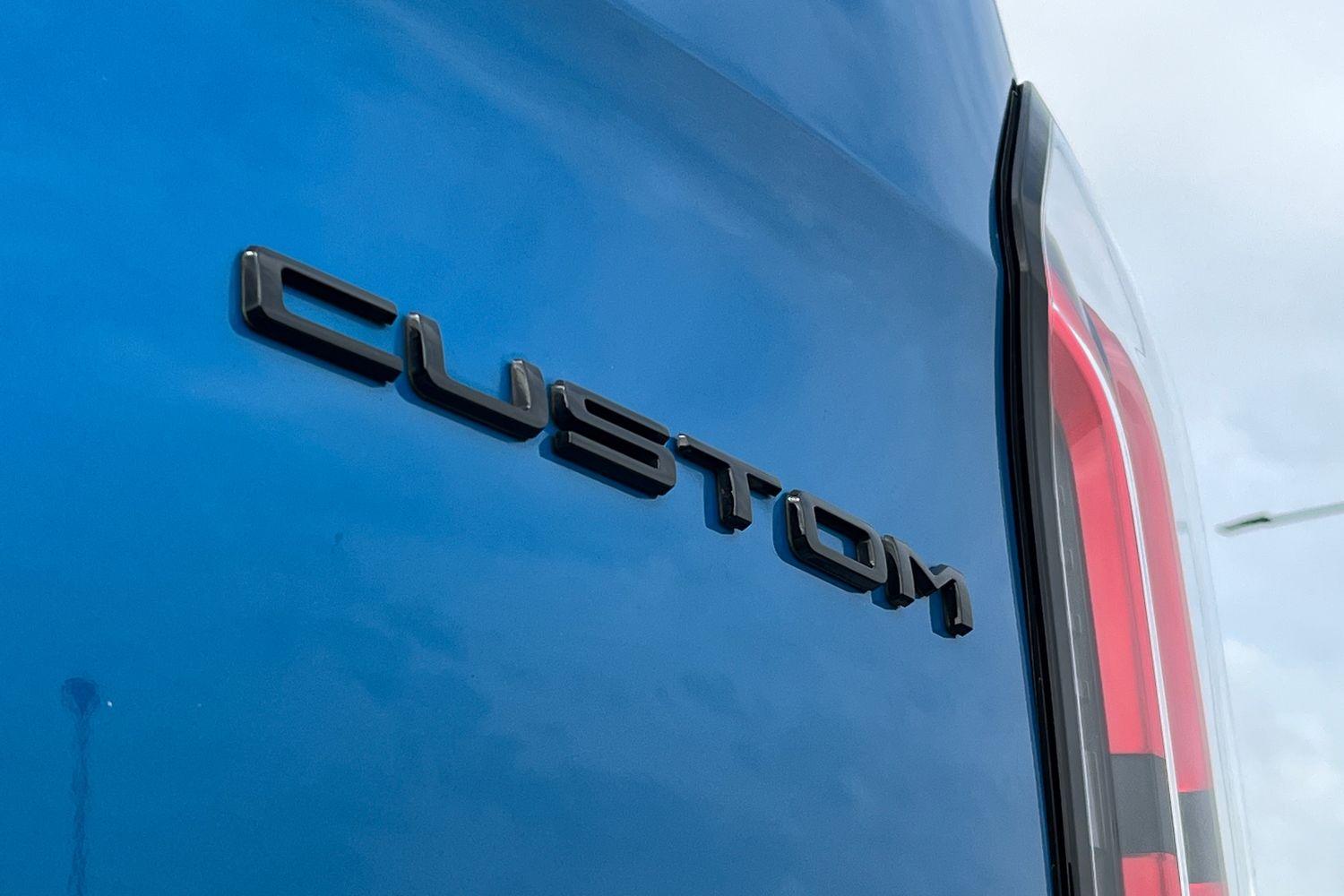 Ford E-Transit Custom Photo 19