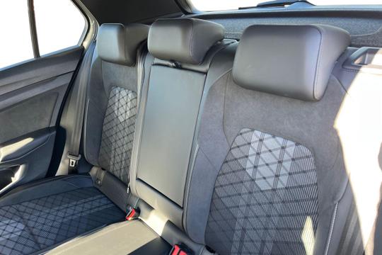 Volkswagen Golf Photo autoimg-0f449411a34042f545f92deaade50a757a1ef402.jpg