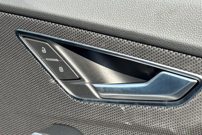 AUDI Q2 Photo 30