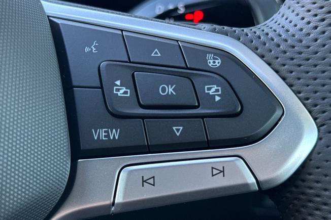 VOLKSWAGEN Passat Photo 17