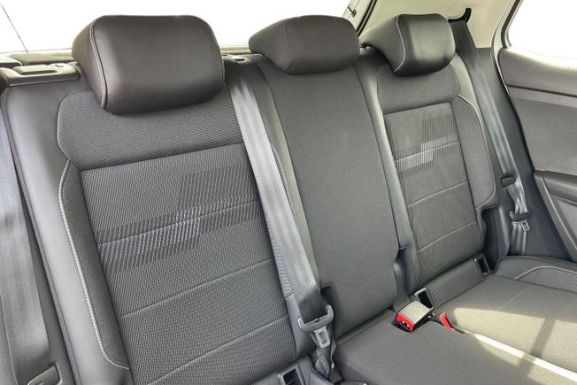 VOLKSWAGEN T-Cross Photo 9
