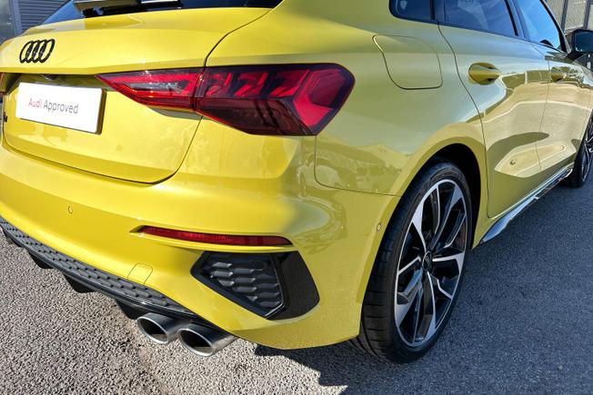 Audi S3 Photo 32