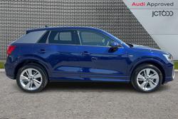 AUDI Q2 Photo 4