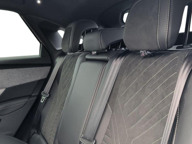 Used Peugeot E-3008 NV24VOB 18