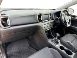KIA Sportage Photo 2