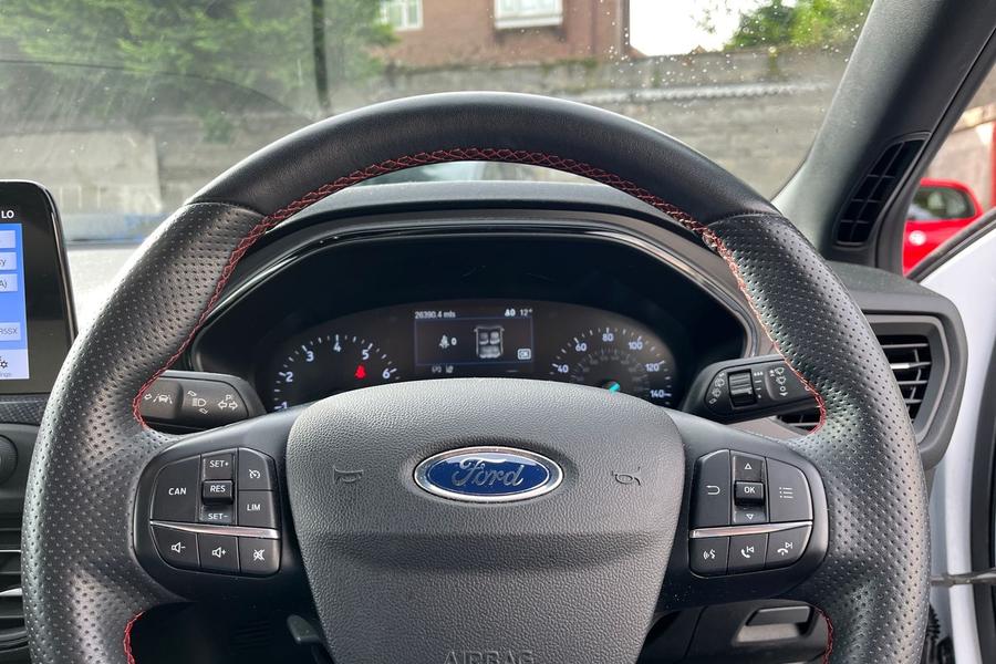 Ford FOCUS Photo autoimg-0f5d644f80543c988af444276c5b79d3d17baa22.jpg