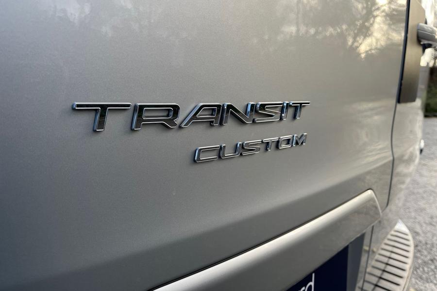 Ford TRANSIT CUSTOM Photo autoimg-0f5dc1cea6f105726d91d75a981f1cee15b0ed2f.jpg