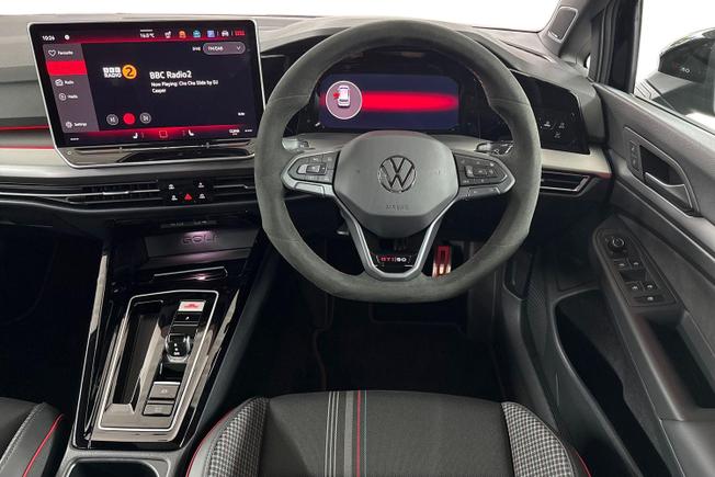 VOLKSWAGEN Golf Photo 11