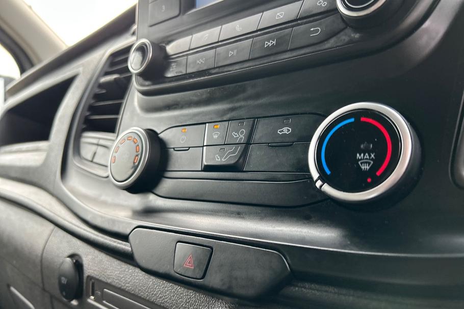 Used FORD TRANSIT CUSTOM NL23YTN 35