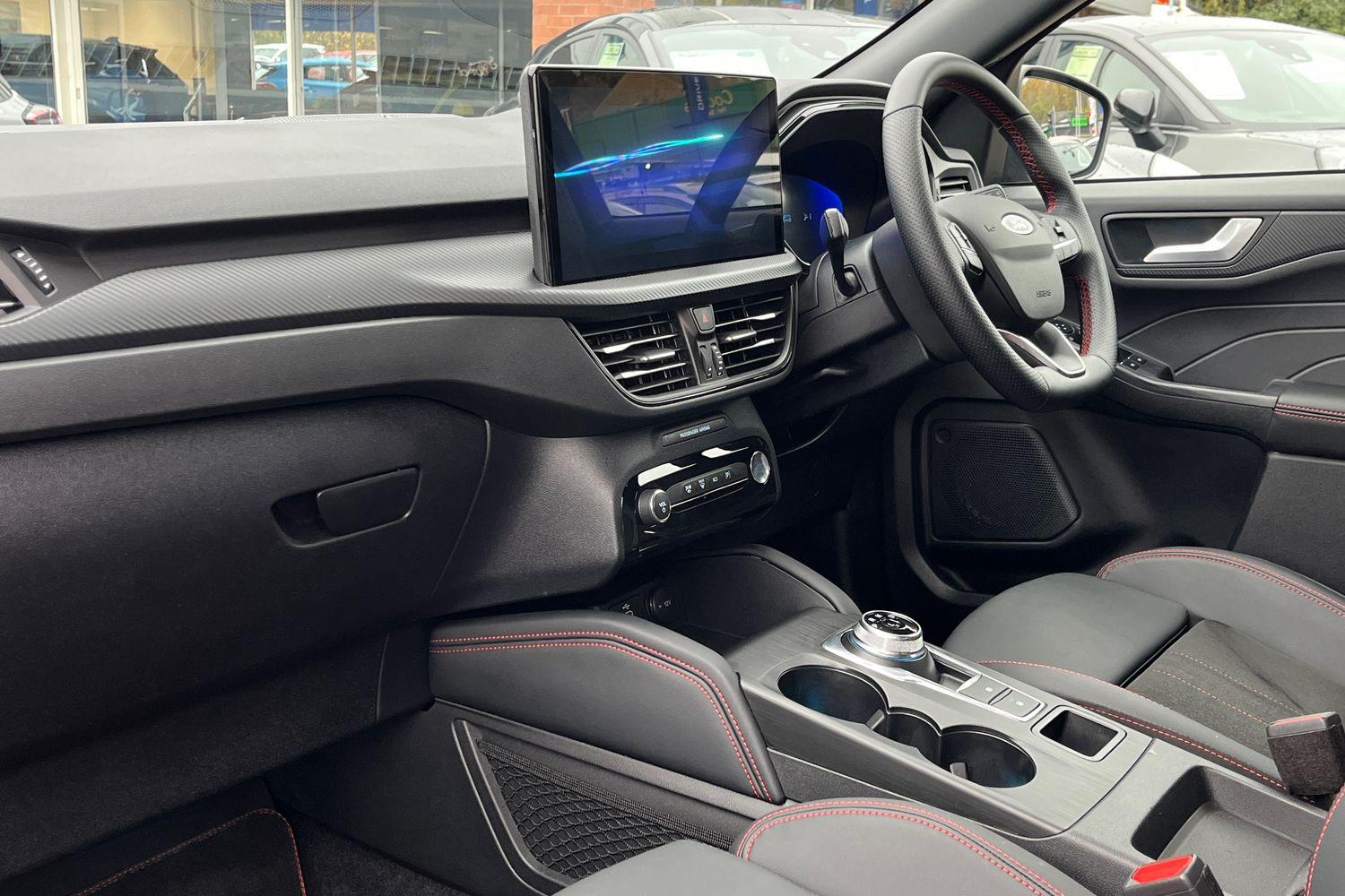 Ford KUGA Photo 17
