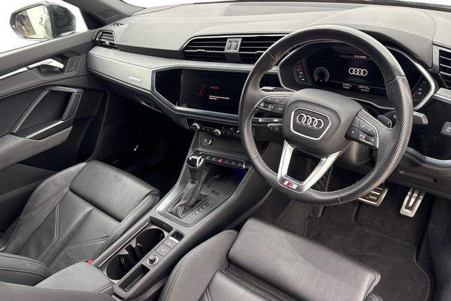 Audi Q3 Photo 6