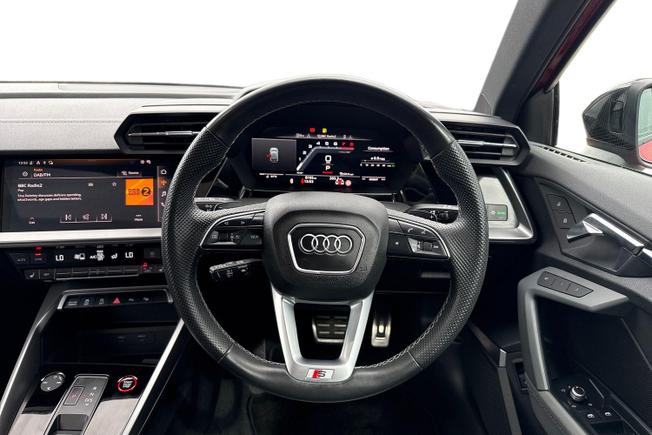 AUDI S3 Photo 11