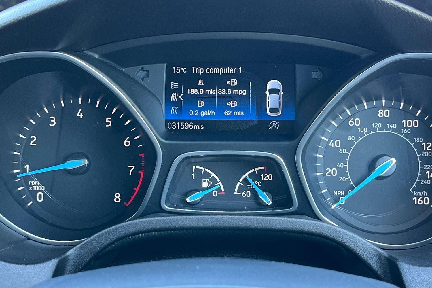 Ford FOCUS Photo 12