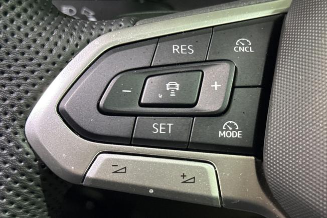 Volkswagen Golf Photo 16