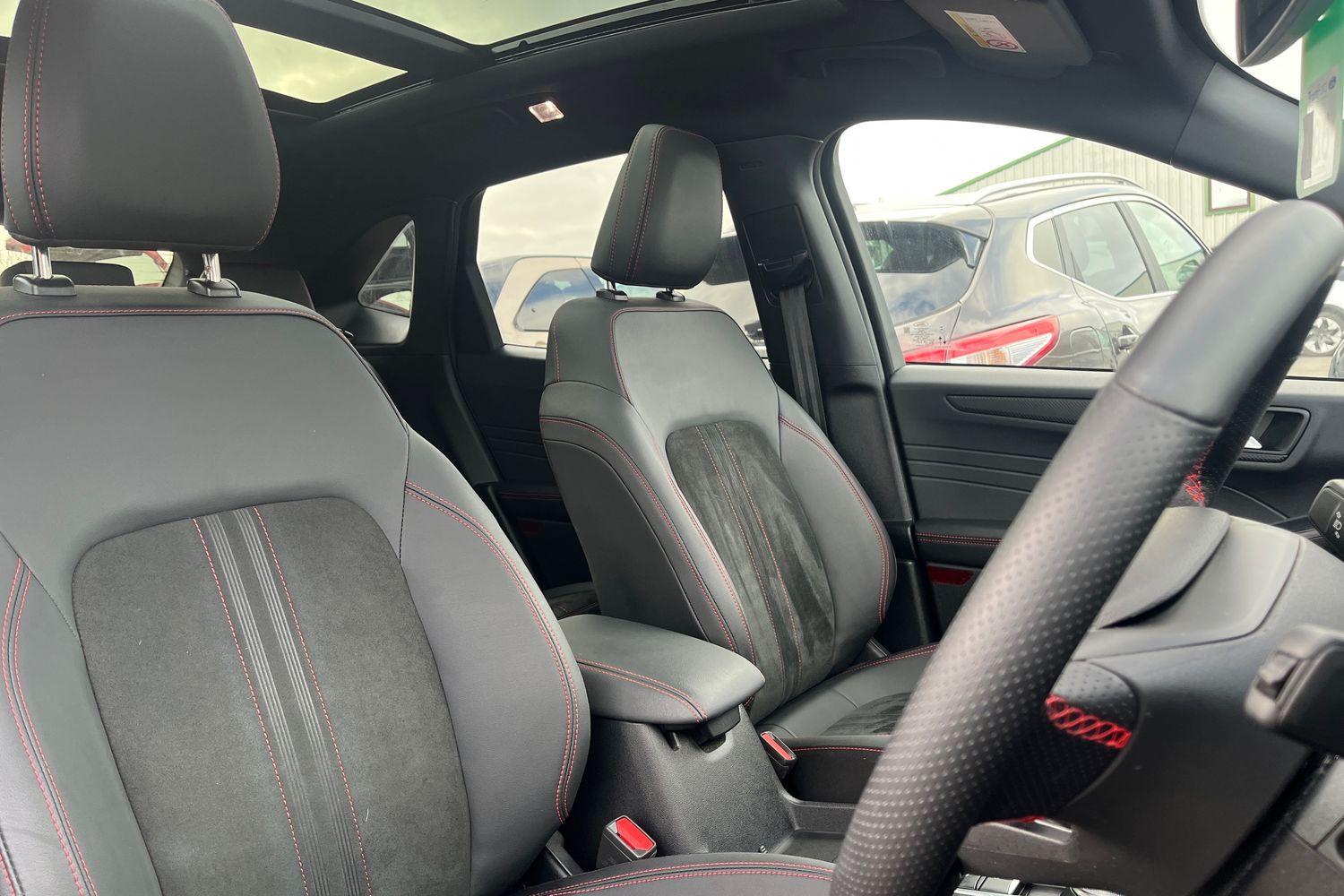 Ford KUGA Photo 16