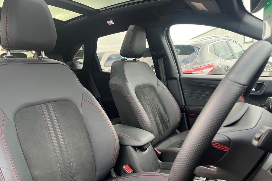 Ford KUGA Photo autoimg-0f6c5598792dd413d7311dc79f912603dd67acb1.jpg