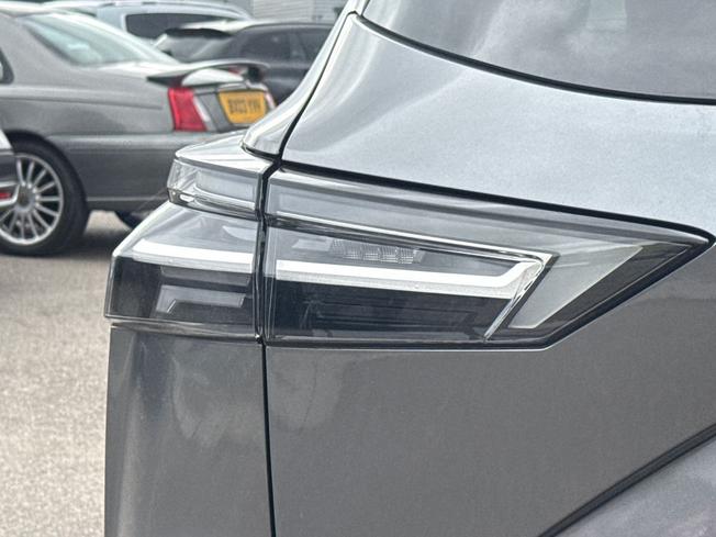 NISSAN Qashqai Photo 24