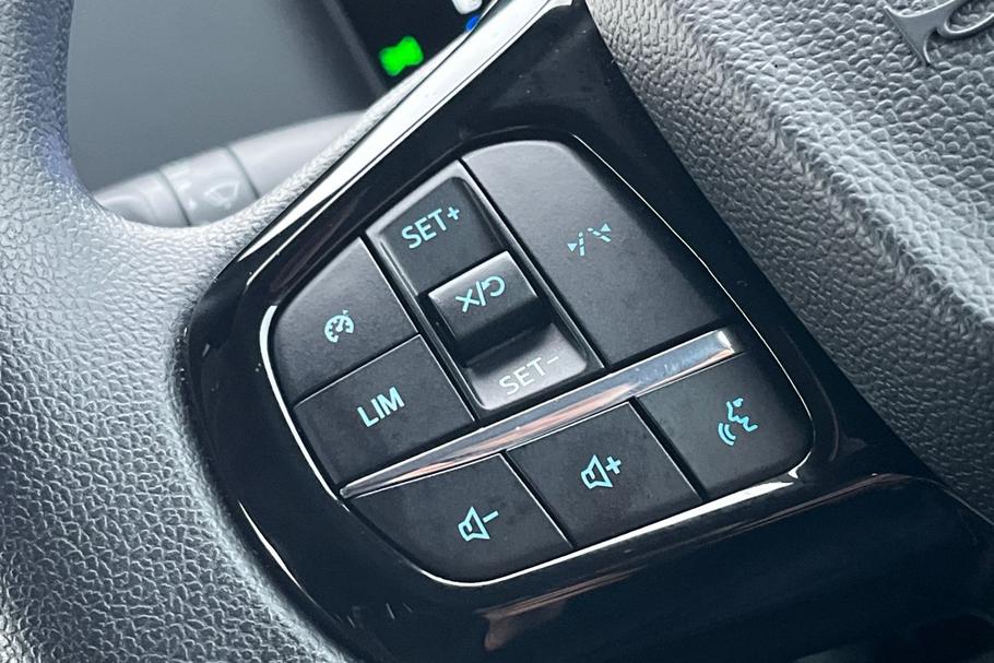 Used Ford E-TRANSIT CUSTOM MJ75WJL 18