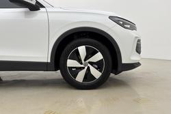 VOLKSWAGEN  Tiguan  Photo 5
