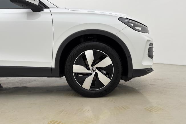 VOLKSWAGEN  Tiguan  Photo 5