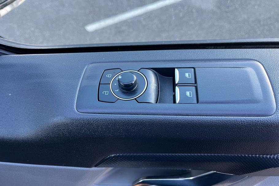 Used Ford TRANSIT CUSTOM 22