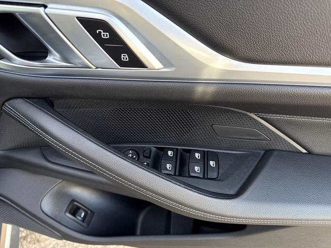 BMW I4 Photo 38